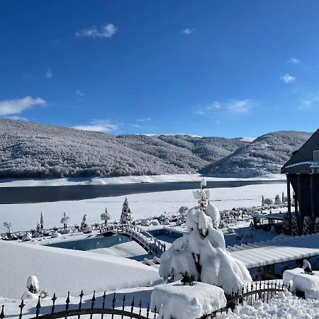 Rey Hotel Mavrovo Buitenkant foto