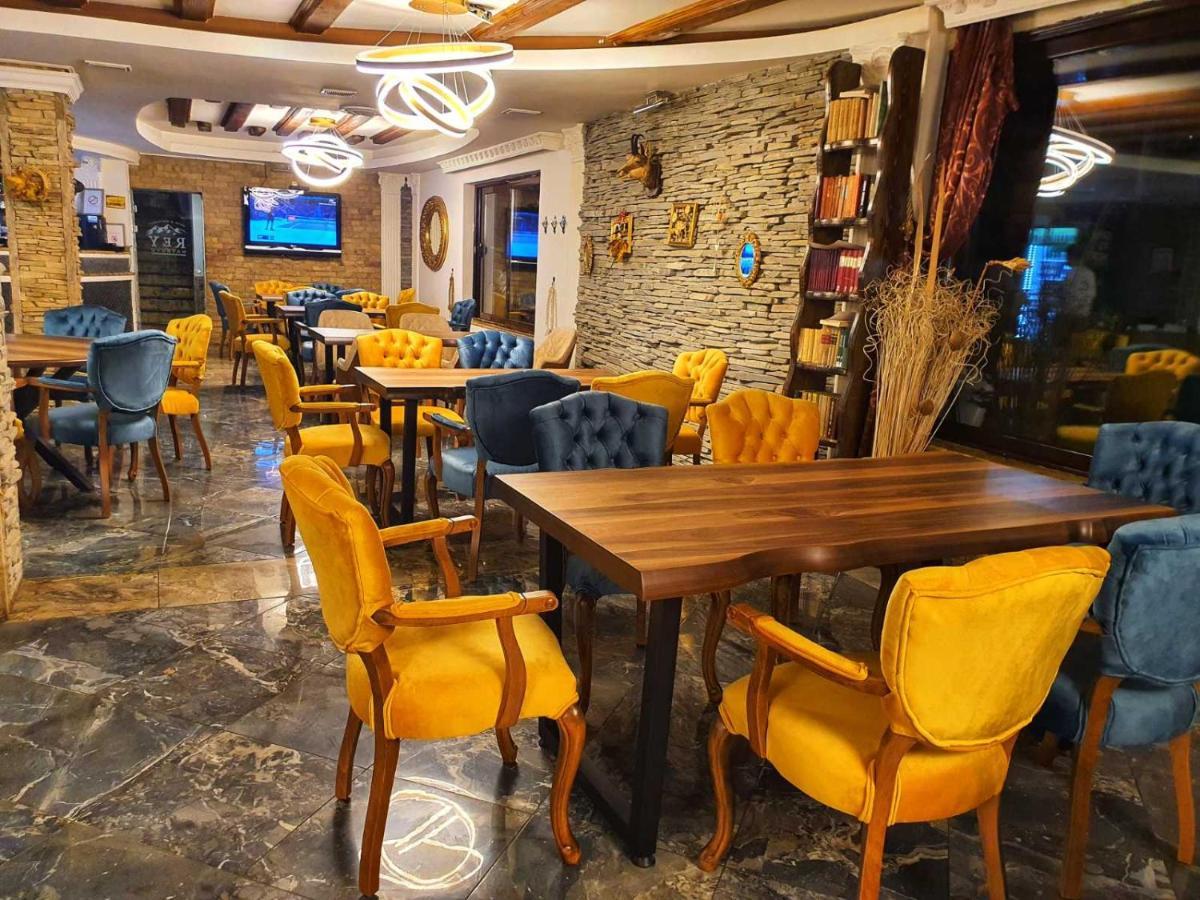 Rey Hotel Mavrovo Buitenkant foto