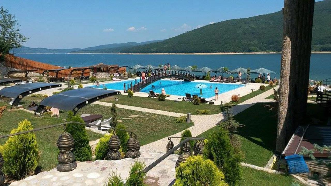 Rey Hotel Mavrovo Buitenkant foto