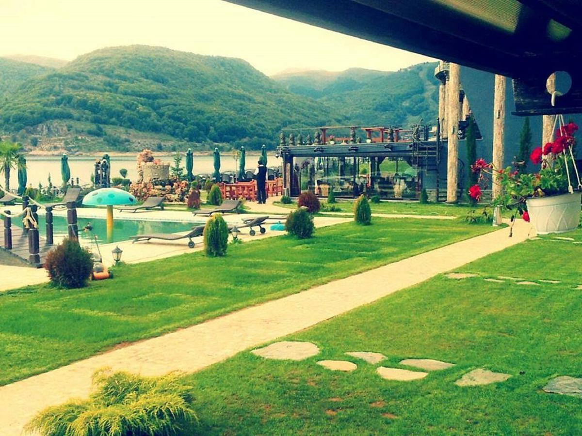 Rey Hotel Mavrovo Buitenkant foto