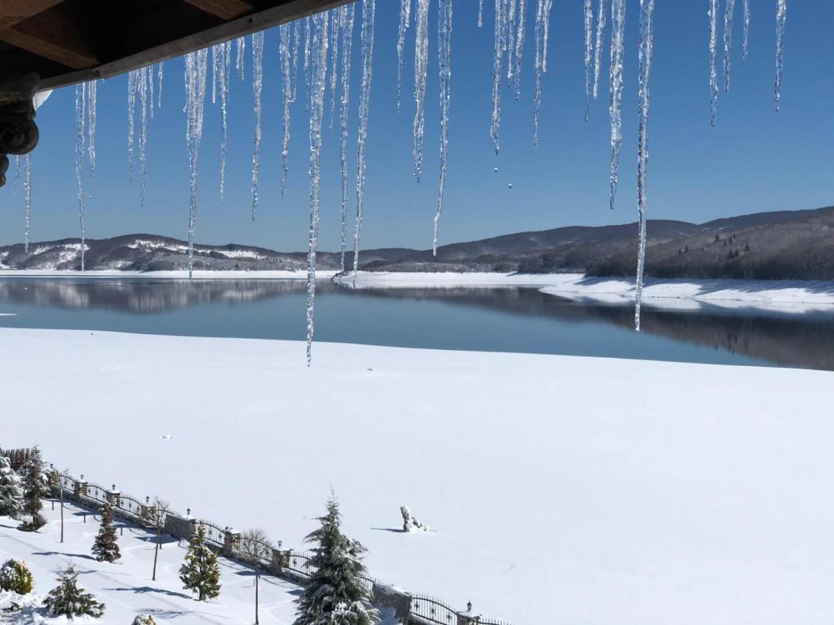 Rey Hotel Mavrovo Buitenkant foto